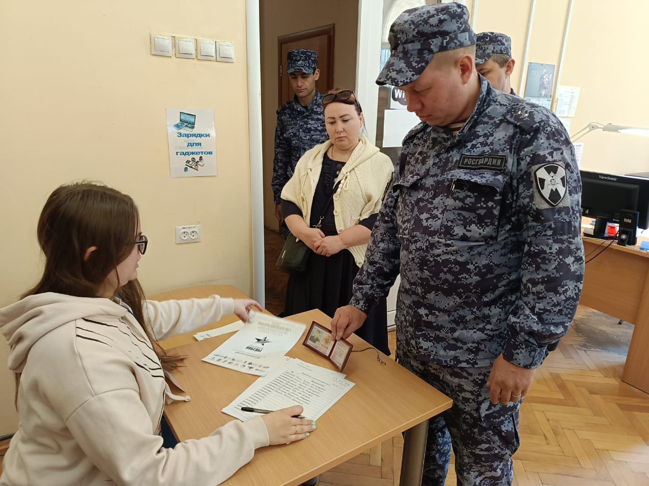 В Воскресенске «Диктант Победы» прошел на 22 площадках | 27.04.2023 |  Воскресенск - БезФормата