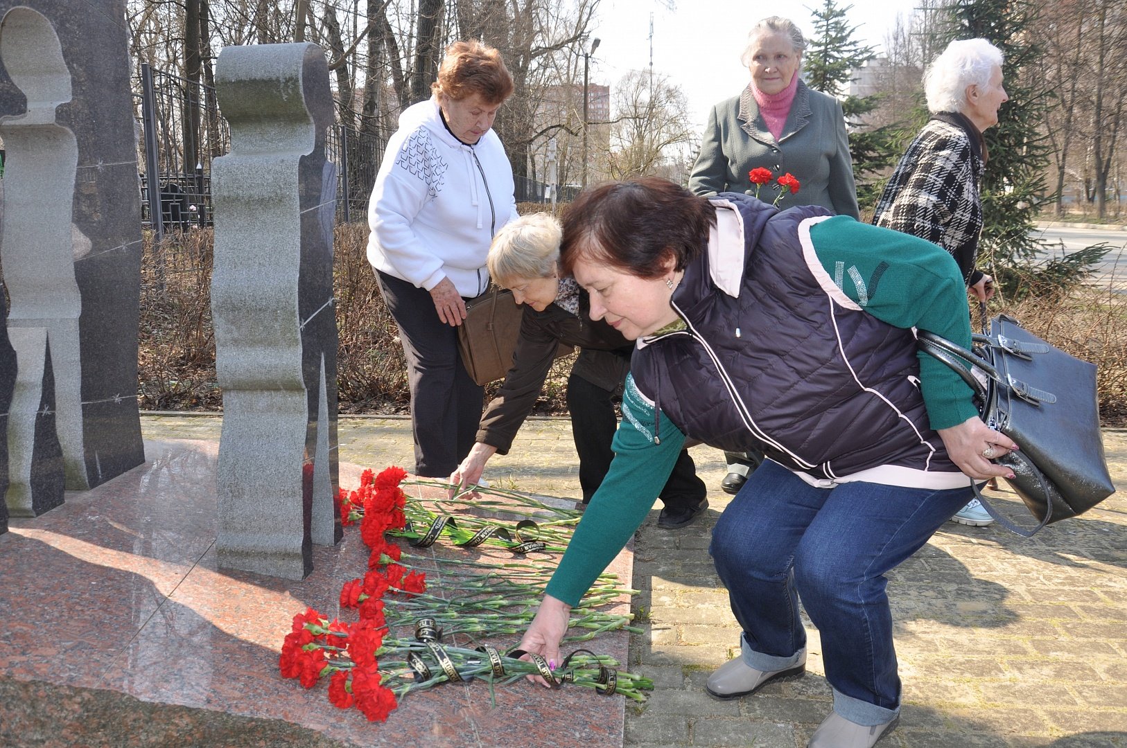 В Воскресенске почтили память узников фашистских концлагерей | 11.04.2023 |  Воскресенск - БезФормата