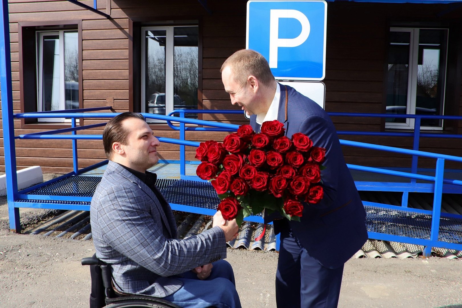 Единороссы Воскресенска посетили спортивный клуб инвалидов «Лидер» |  06.04.2023 | Воскресенск - БезФормата