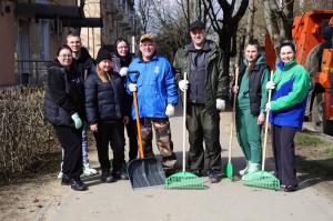 Сегодня, в День труда Подмосковья, воскресенцы вышли на субботник