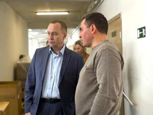 Алексей Малкин посетил предприятие, где собирают телевизоры