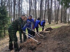 Воскресенские единороссы наводят чистоту и порядок!