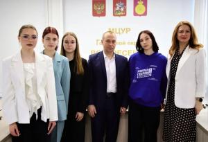 В рамках акции «Один день с главой» активисты Молодой гвардии Единой России провели целый день вместе с главой округа Алексеем Малкиным