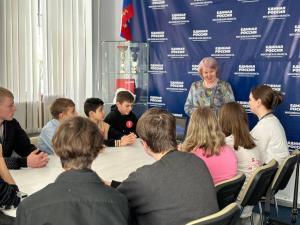 Воскресенские активисты и сторонники Единой России организовали лекцию для школьников о космосе