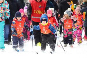 В Воскресенске прошёл зимний праздник спорта «Ашитковская лыжня»