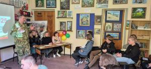 В Воскресенской городской библиотеке №4 прошел патриотический час «Боевая слава России»
