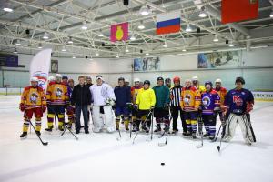 Ледовый спортивный дворец «Химик» в Воскресенске вновь стал местом притяжения для любителей хоккея старшего поколения