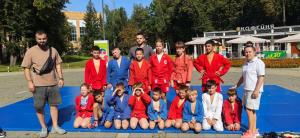 Открытая тренировка «Самбо в парках» прошла в Воскресенске  