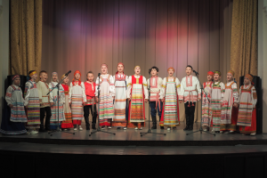 В ДК «Химик» прошла творческая программа для старшего поколения