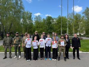 В МОУ «СОШ №3» прошло ежегодное мероприятие «Смотр строя и песни», приуроченное к 80-летию Победы в Великой Отечественной войне