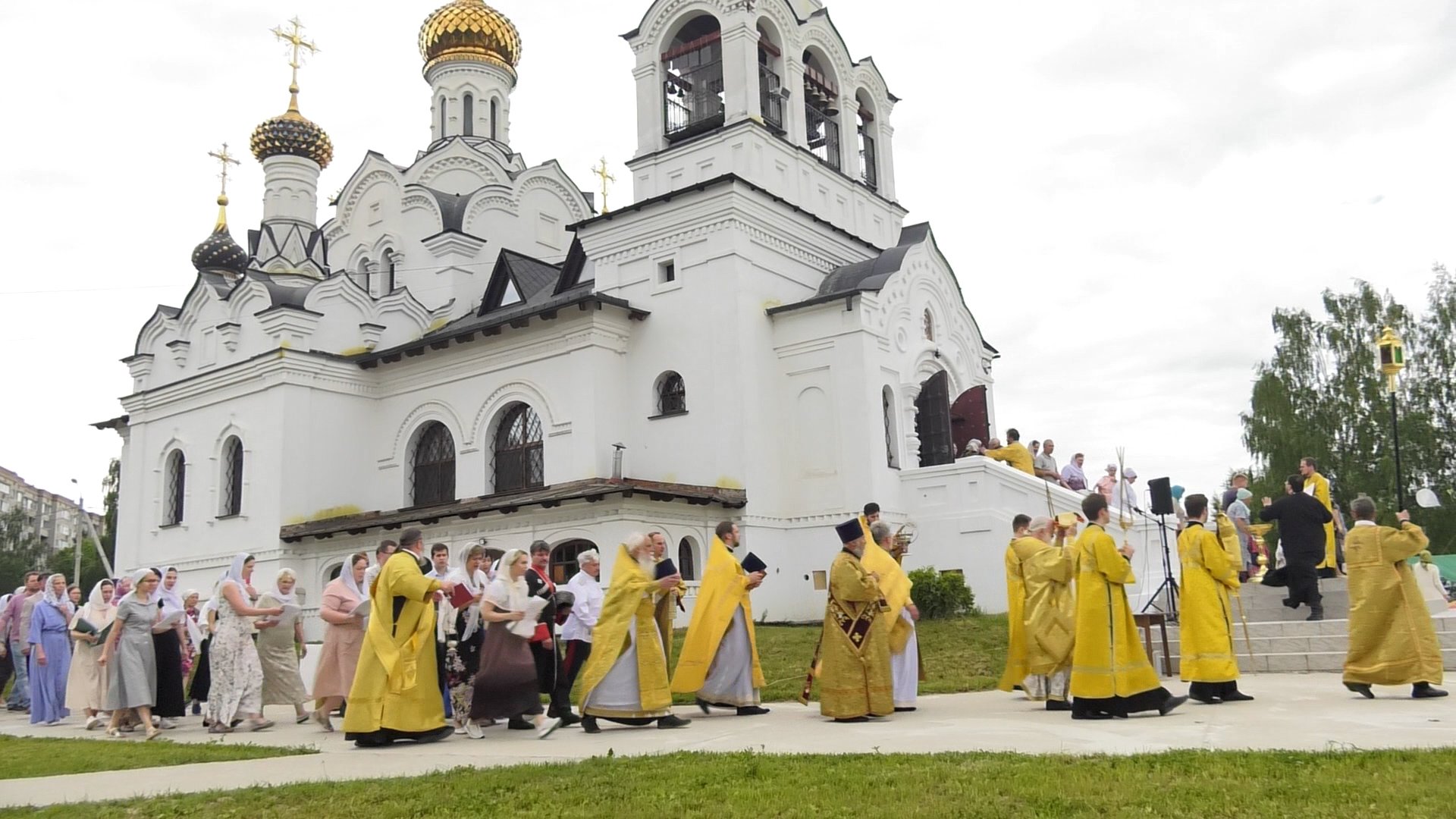 храм всех святых в земле российской просиявших в новокосино