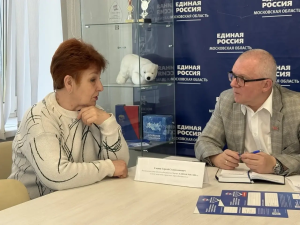 В местной общественной приемной партии «Единая Россия» городского округа Воскресенск 5 мая провел прием депутат Совета депутатов Сергей Слепов