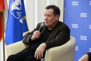 Макаров: Проект бюджета гарантирует выполнение государством всех социальных обязательств 