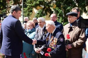 Пять имен Героев увековечили в граните