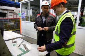 Глава городского округа Воскресенск посетил предприятие по производству стеклохолста