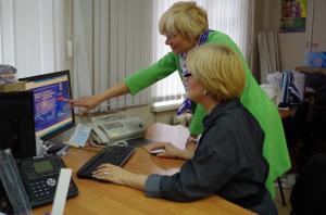 В Воскресенске работает центр компьютерной помощи для участников предварительного голосования